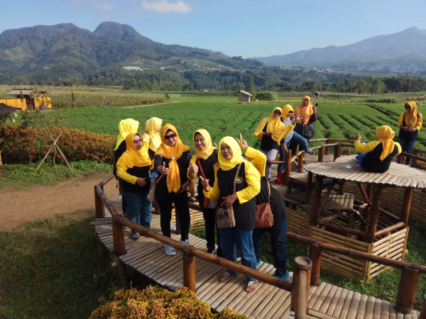 TEMPAT SELVI PENGURUS KAMPUNG KB