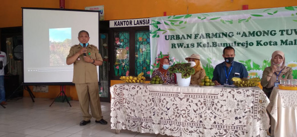 P LURAH SOSIALISASI UF DI RW 18