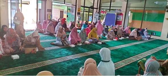 Pengajian Majlis Taklim Husnul Khotimah di masjid Al-Amin