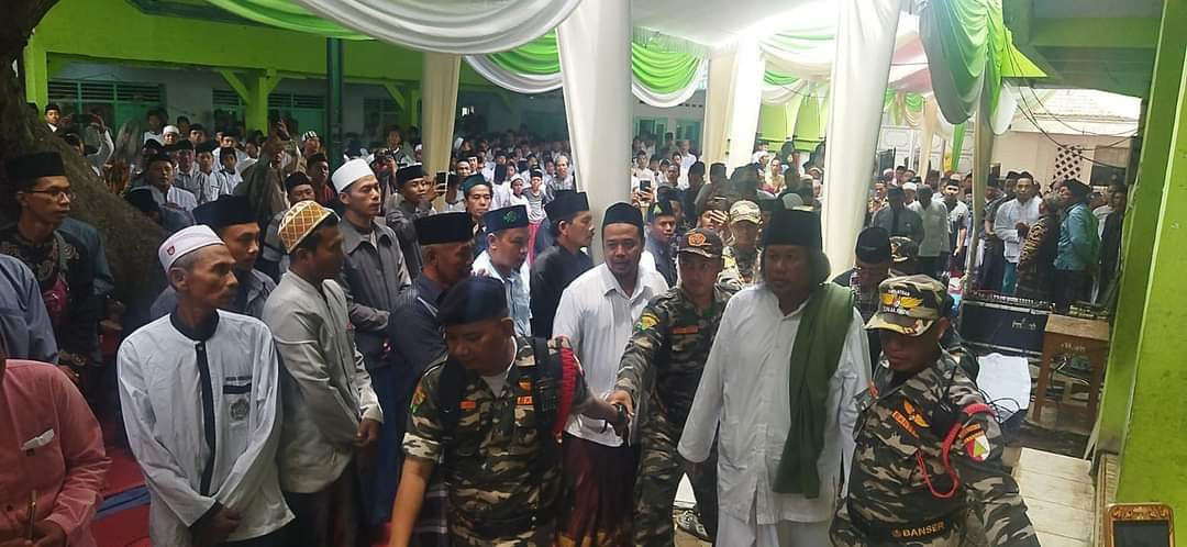 Penyuluhan dan konsultasi keagamaan kepada Tokoh Agama Pimpinan Pondok Pesantren Roudlotul Tholibin