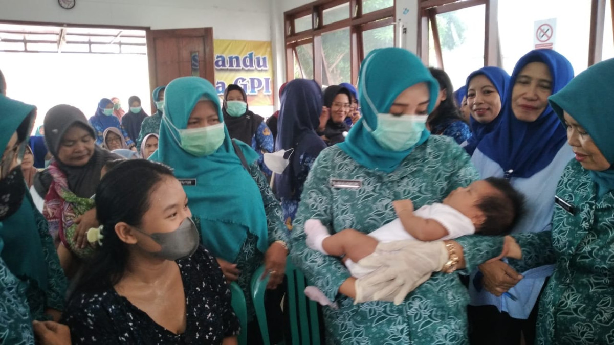 Kegiatan imunisasi Sub PIN Polio imunisasi Sub PIN Polio