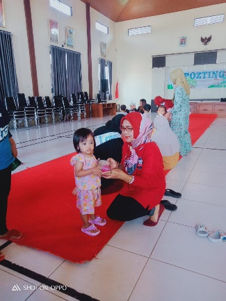 Melaksankan kegiatan posting Kader Stunting