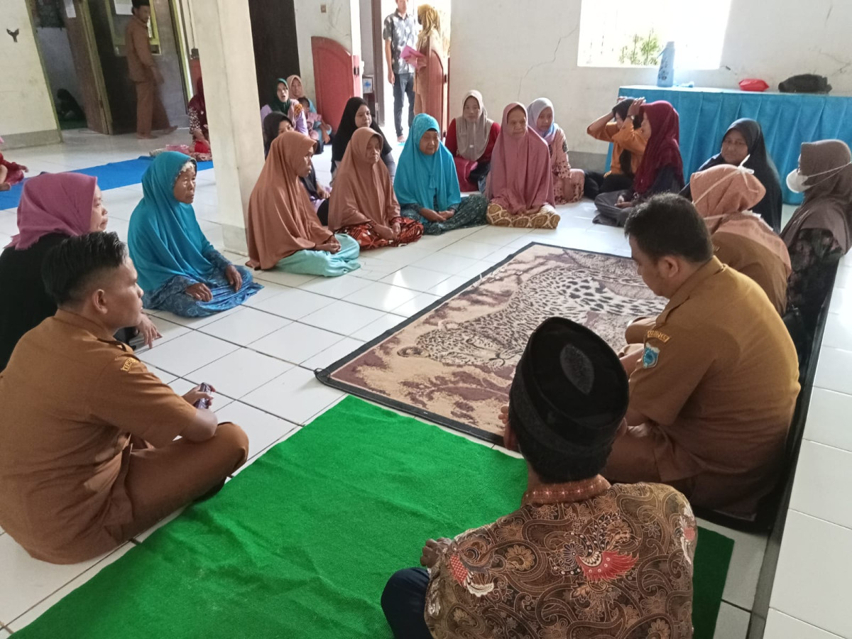 Operasional Ketahanan Keluarga Berbasis POKTAN BKL di kampung KB Desa Bulagor