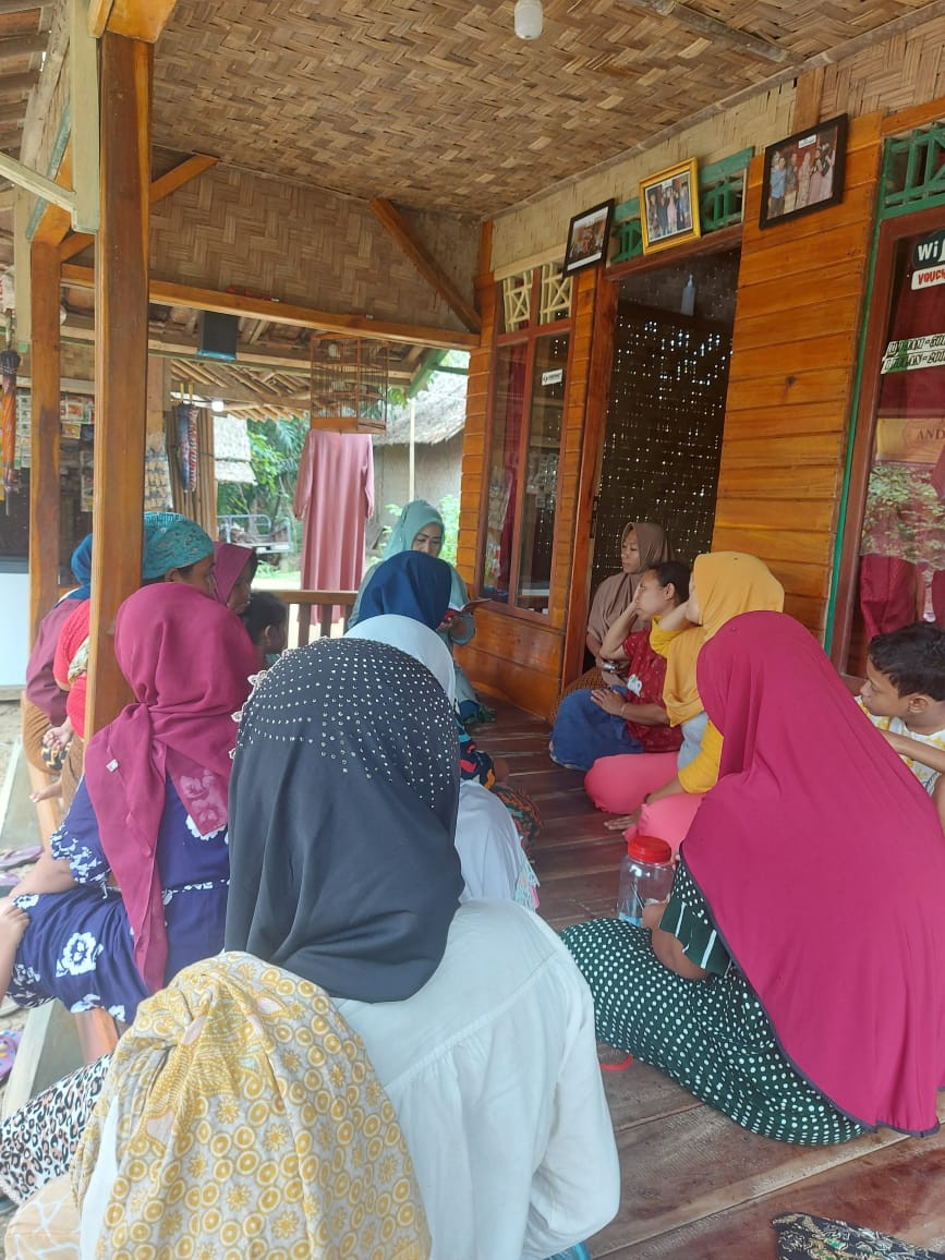 kegiatan pertemuan Kelompok Kerja di Kampung KB