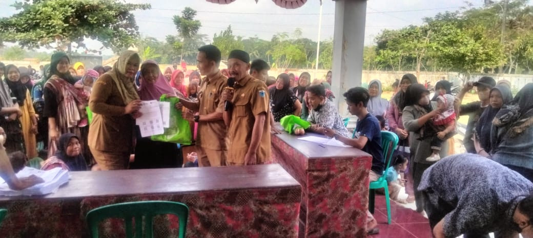 penyaluran Bantuan Pangan ke Keluarga Resiko Stunting