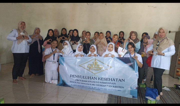 Dokumentasi kegiatan dengan penyelenggara