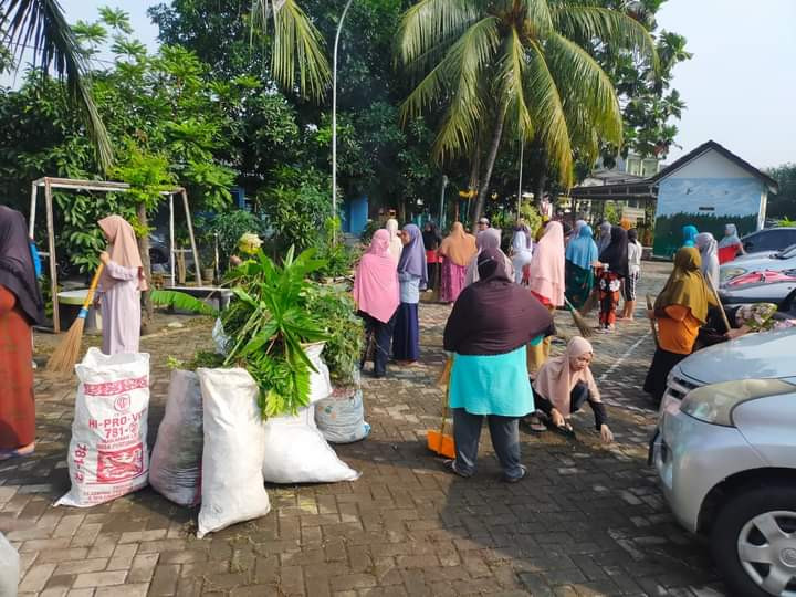 Jumsih dan kerja bakti