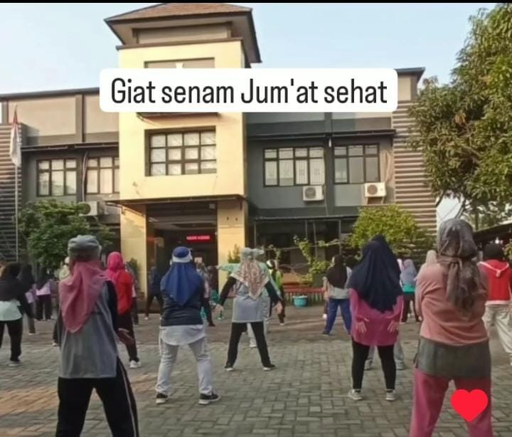 senam sehat jumat pagi