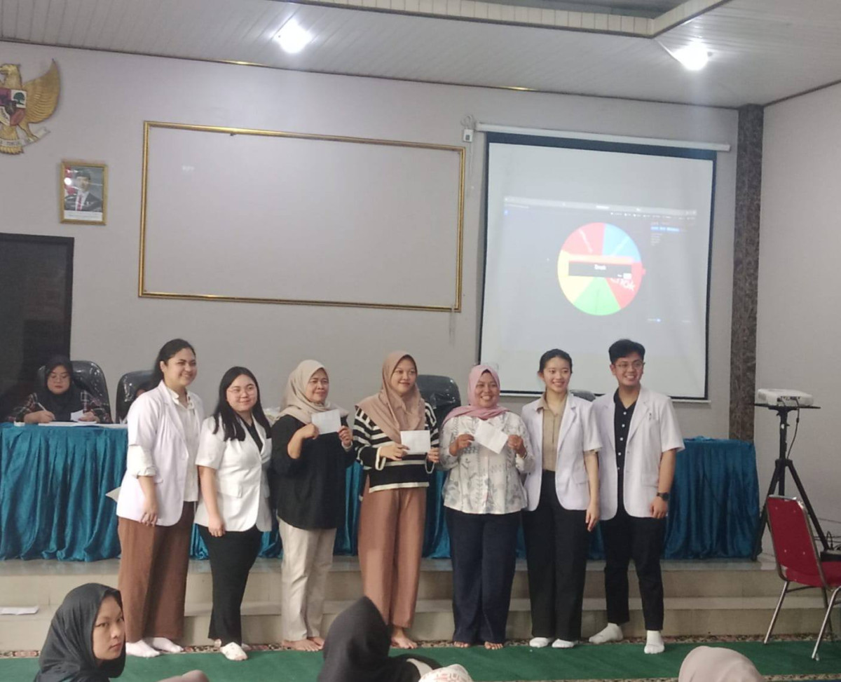 Pelaksanaan Penyuluhan tentang Hipertensi, pemeriksaan gula darah dan tensi kepada ibu hamil oleh mahasiswa kedokteran Universitas Tarumanagara