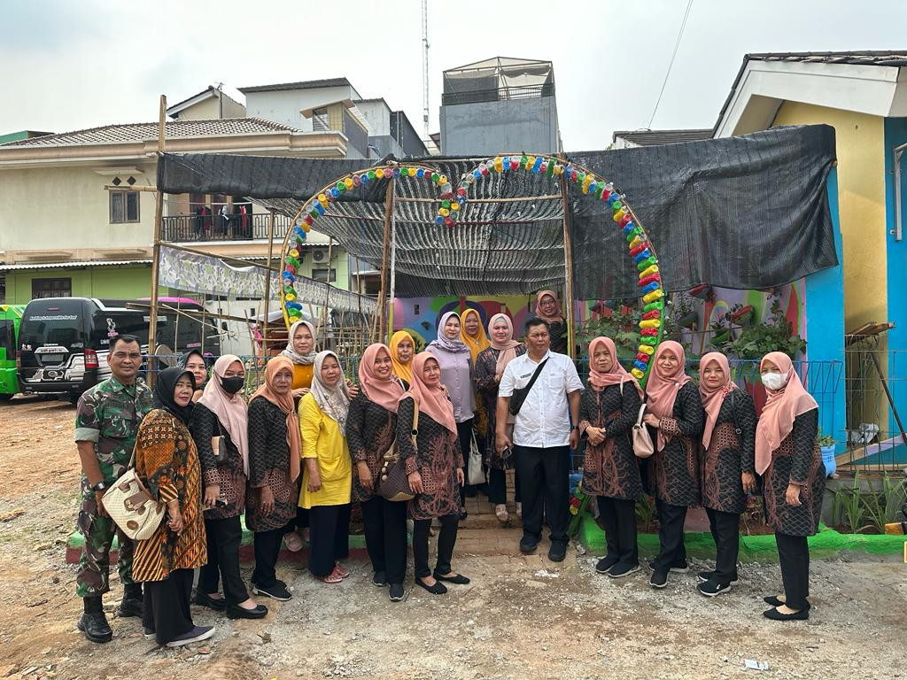 Kunjungan Bu Camat Di Kampung Kb Curug Sangereng