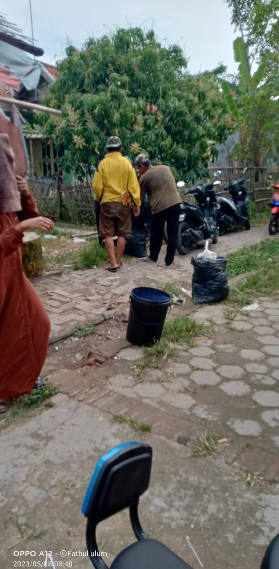 Pengangkutan Sampah di Setiap RT Desa Cerukcuk
