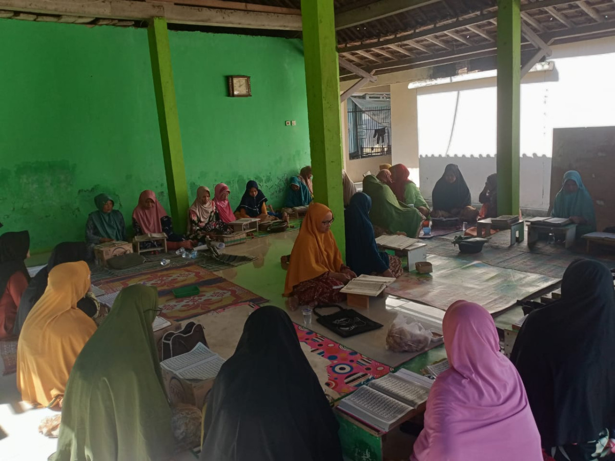 Pengajian di desa Bendung