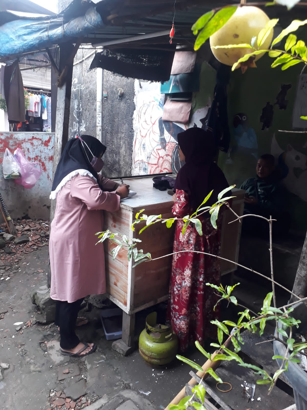 Pendataan dan sosialisasi pada ibu yg pya remaja di Kp KB grend post Gerendeng kec karawaci kota Tangerang