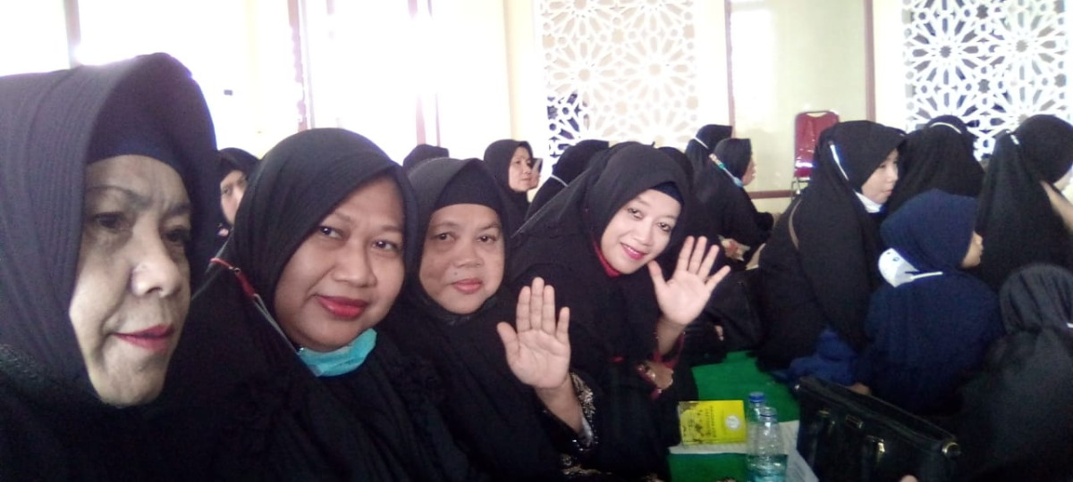 Istighotsah bersama pimpinan Pondok Pesantren Uzlipatul Jannah