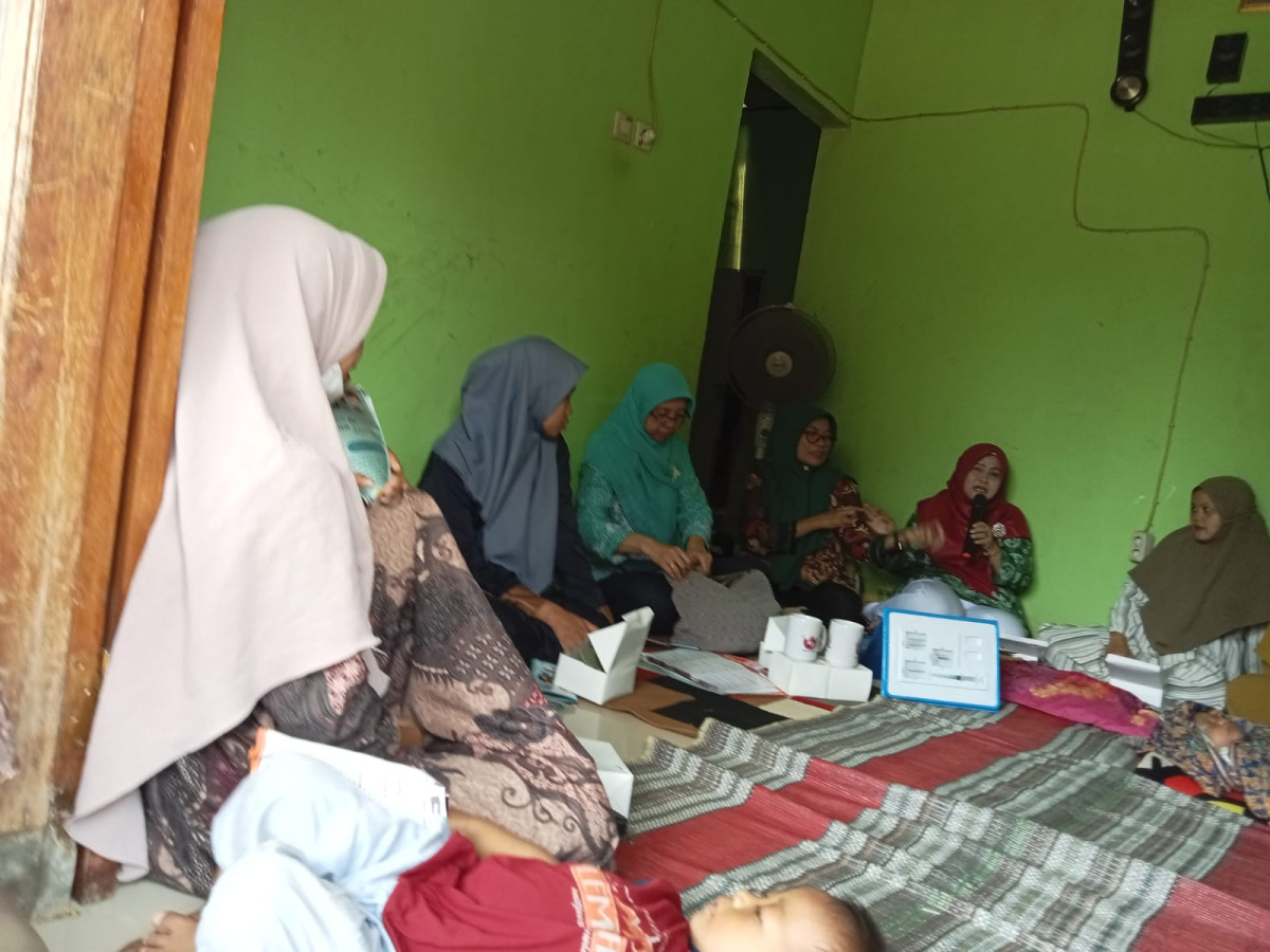 Sosialisasi 1000HPK terhadap KRS di Kp. KB