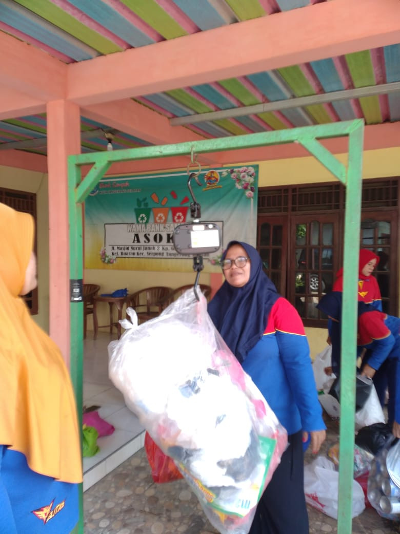 PENIMBANGAN BANK SAMPAH