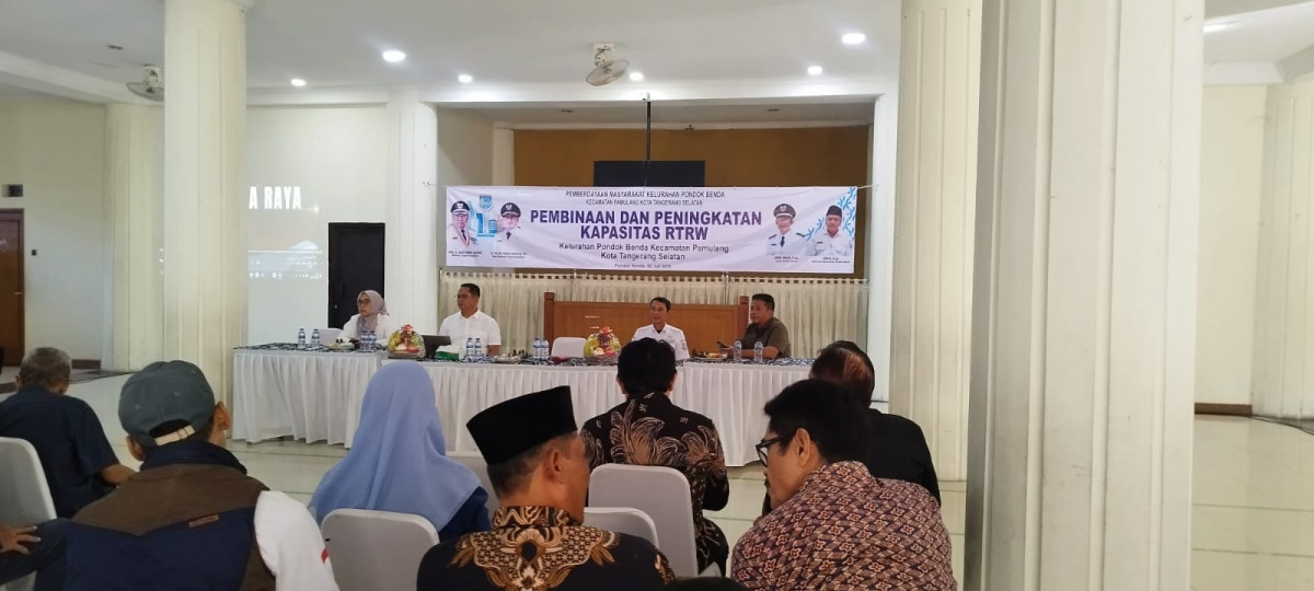 Pembinaan dan peningkatan kapasitas RT dan RW Kelurahan Pondok Benda