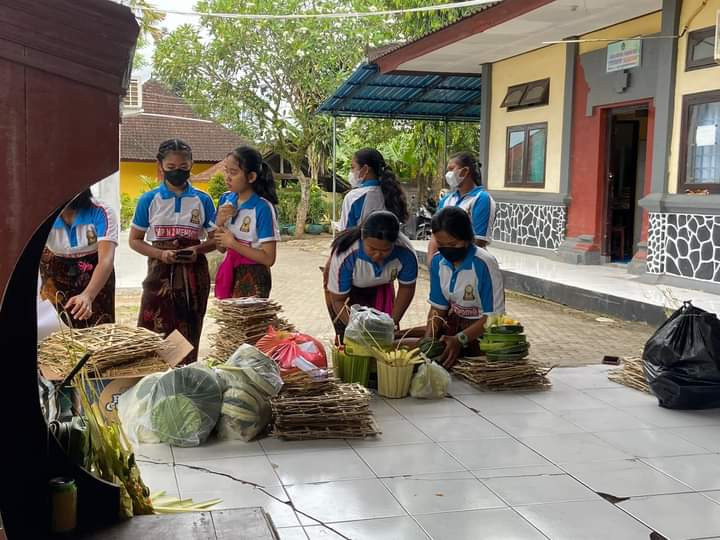 serangkaian kegiatan pasraman SMPN 2 Mendoyo