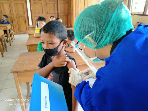 Bulan Imunisasi Anak Sekolah 