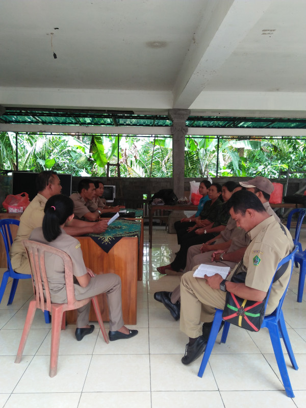 Pertemuan Kelompok Kerja di Kampung Berkualitas Desa Wanagiri Kauh