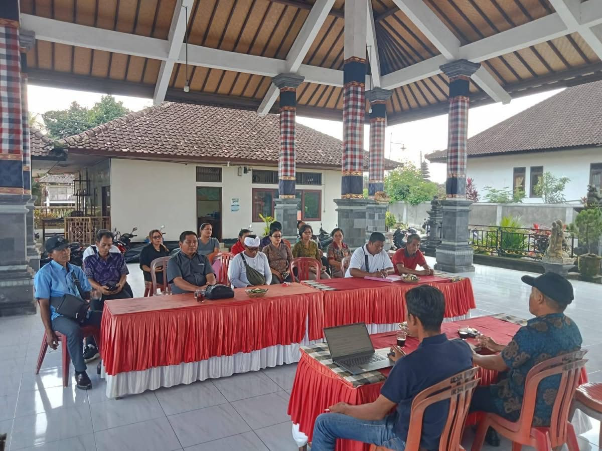 Kegiatan Penyegaran Tim Penyusun dan Tim Verifikasi RKPDes