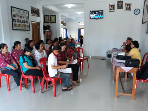 Penyegaran Kader PHBS dan Kader Desa Siaga oleh UPT Puskesmas Kerambitan II