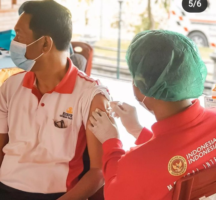 Vaksinasi Covid 19 tahap ketiga dan Booster bagi masyarakat Desa Dalung