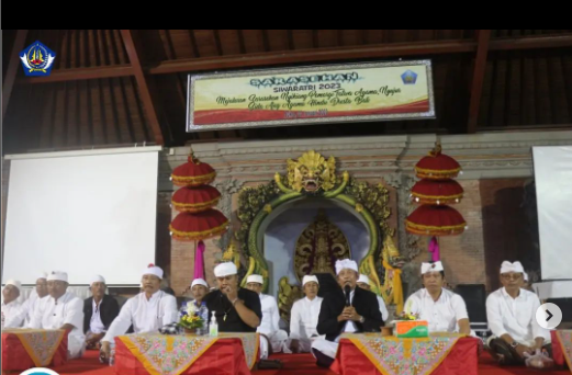 Kegiatan Sarasehan Siwaratri lan Persembahyangan Bersama Dalam Rangka Siwaratri