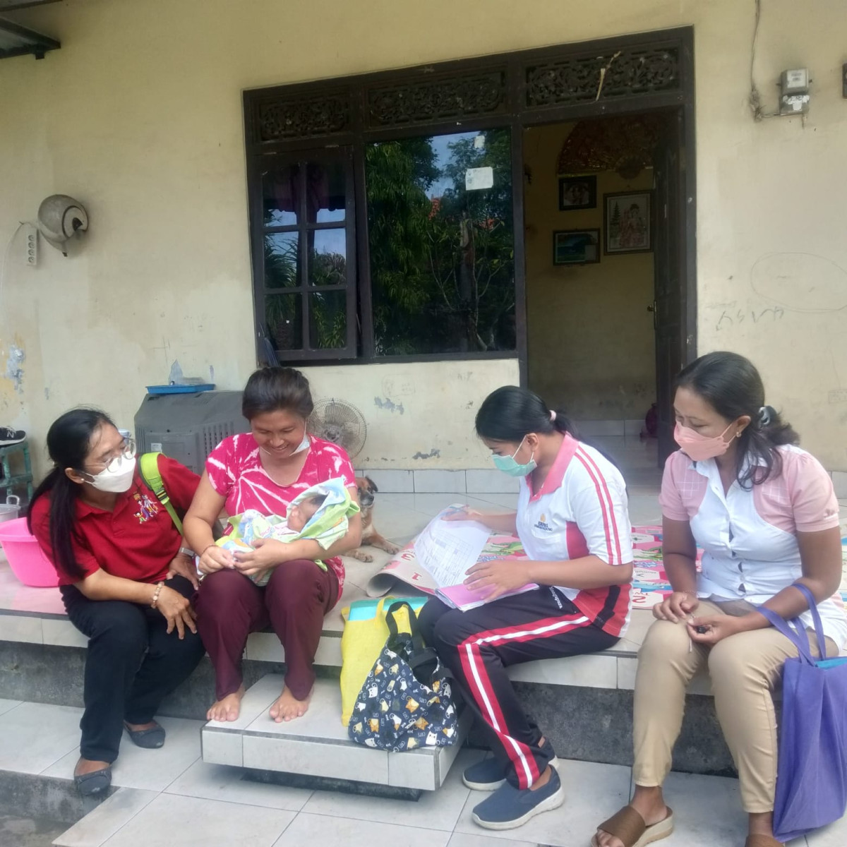 Kegiatan Pendampingan Ibu Pasca persalinan Oleh Kader Tim Pendamping Keluarga ( TPK ) Banjar Dukuh Desa Dalung