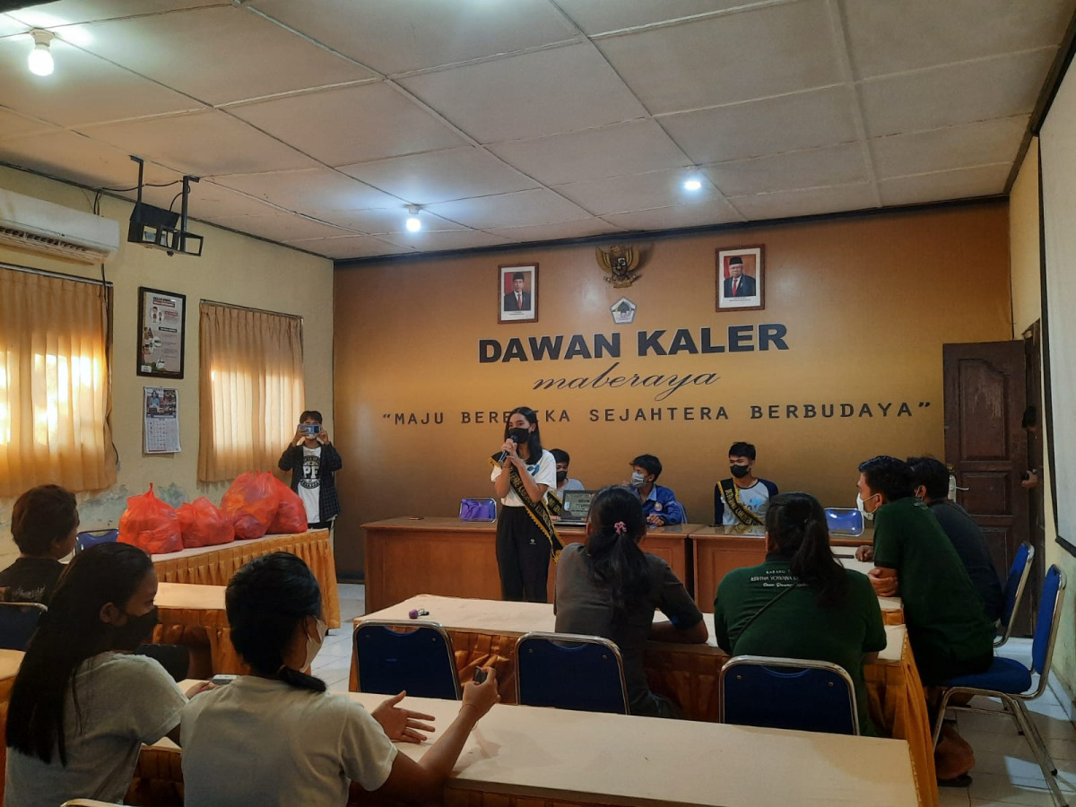 kunjungan lapangan dari  Ketua Forum Genre Kabupaten Klungkung bersama Finalis Duta Kabupaten Klungkung ke PIK-R Adi Yowana Desa Dawan Kaler