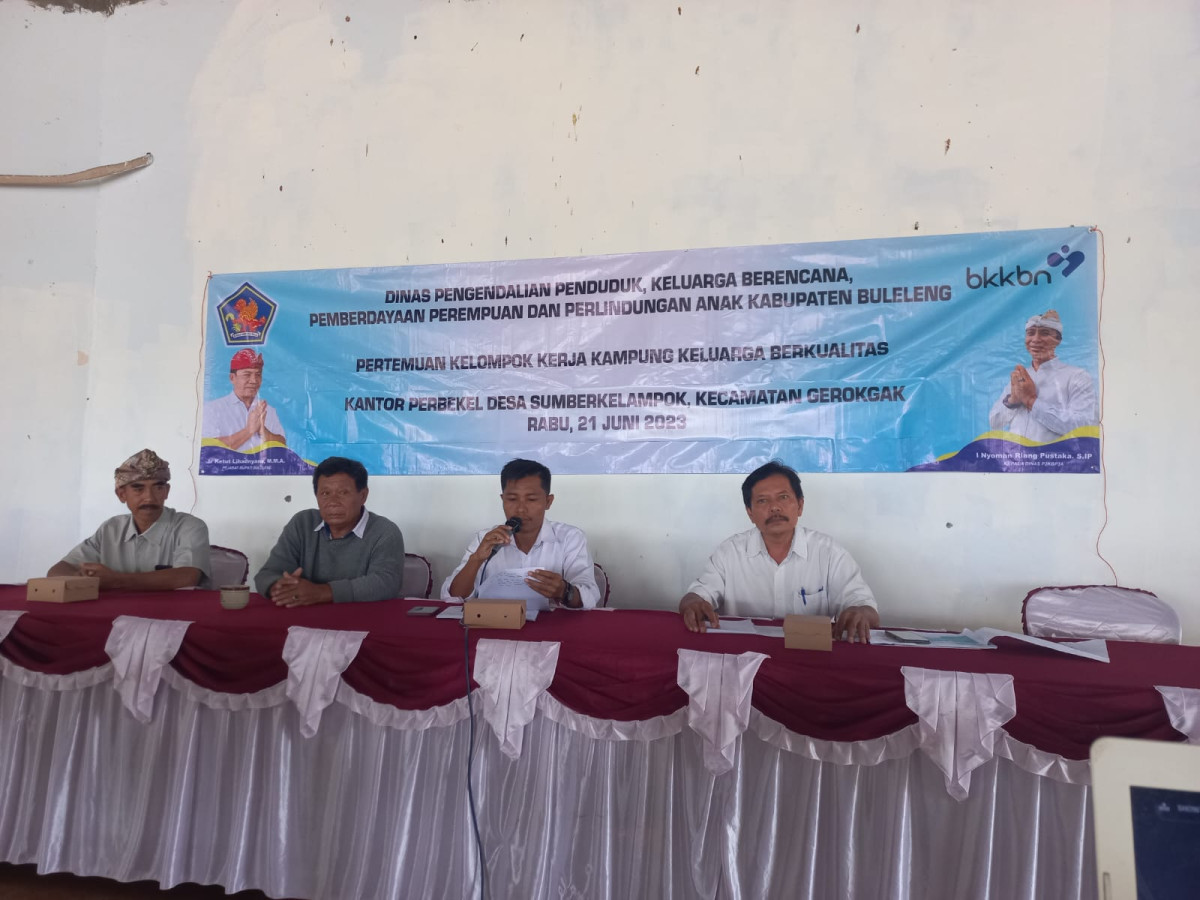 Pertemuan Kelompok Kerja kampung Kelurga Berkulitas dalam rangka pendampingan Penyusunan RKM