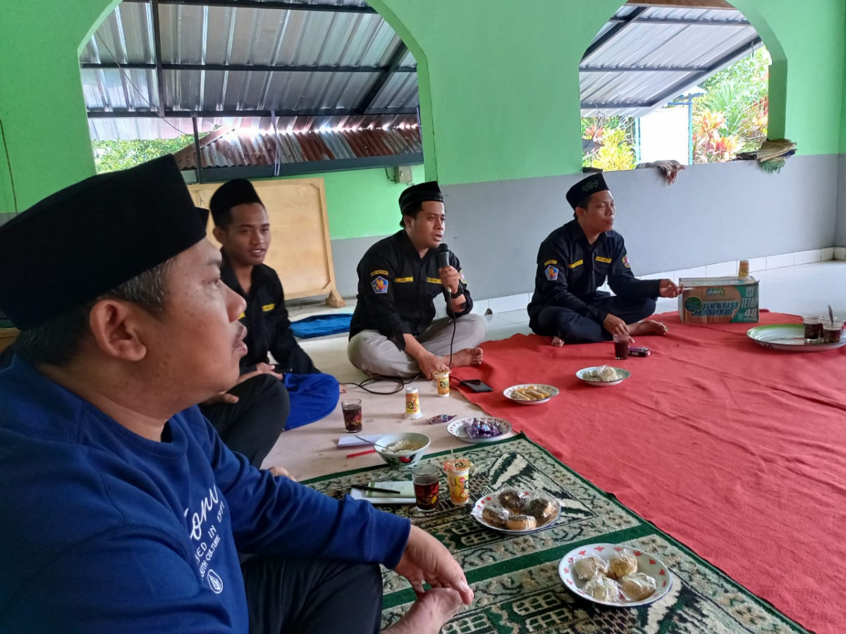 Pengajian bersama PIK remaja masjid safinatussalam dan karang taruna hgajah Mada yang di selenggarakan oleh seksi agama Pokja kampung KB Pegayaman