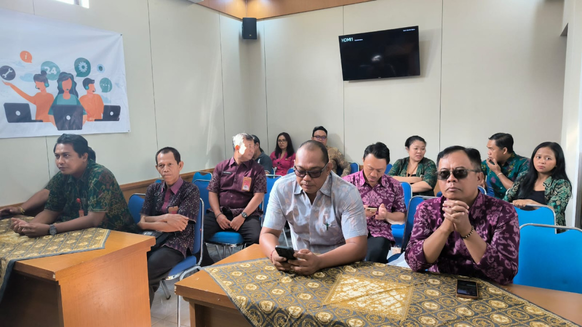 Penyuluhan dan Penyadaran Masyarakat Tentang Kependudukan