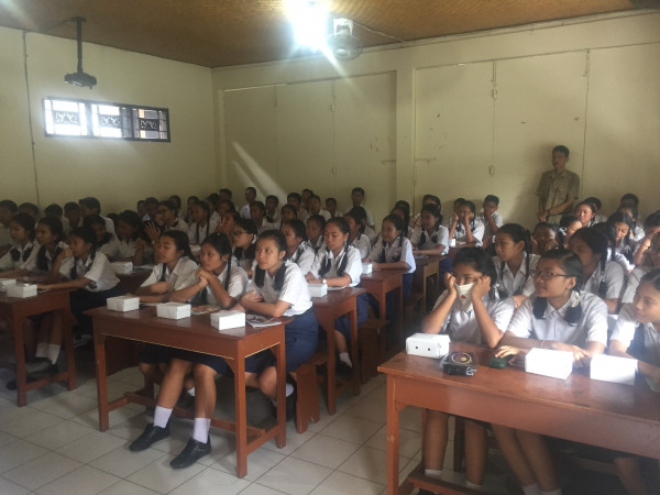 Sosialisasi PIK-R di SMP PGRI 9 Denpasar