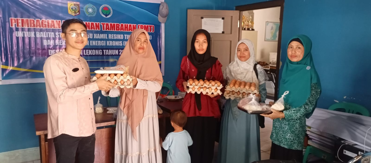 Penyaluran paket pmt tahap ke 3 untung 18 baduta stunting dan tahap 2 untuk 14 bumil resti dan anemi