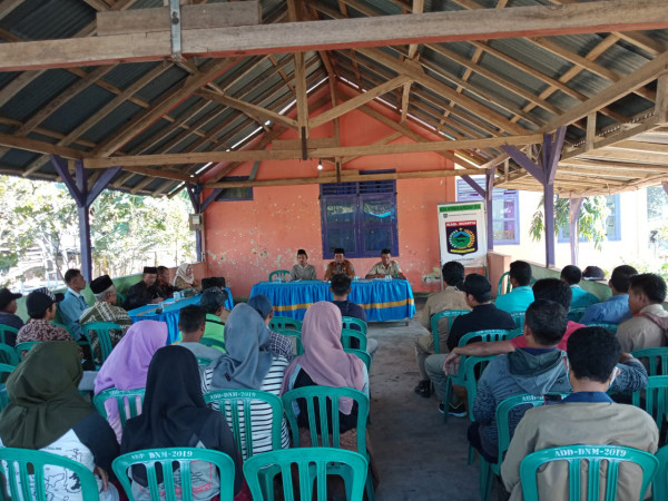 Peserta Rapat di Desa Nangamiro