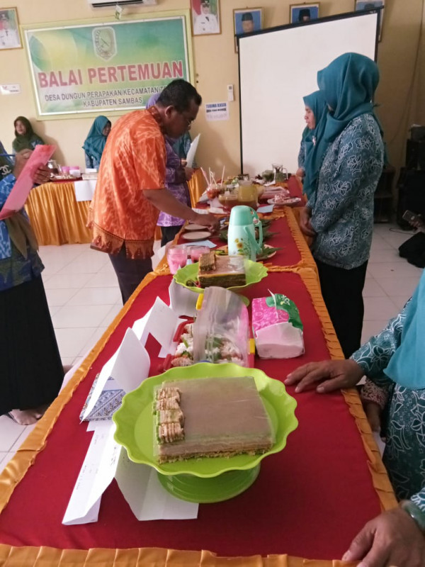 lomba membuat kue dari ubi