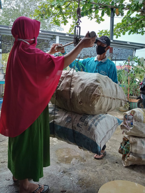 Penimbangan sampah