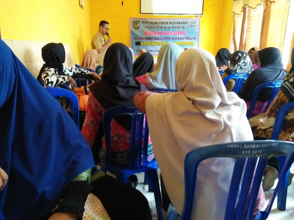 Forum Musyawarah Di Aula Kantor Desa Sungai Undang