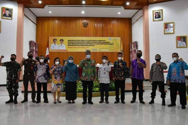 Dokumentasi bersama Perwakilan BKKBN Kalteng, OPD  KB dan stakeholder Kabupaten Lamandau