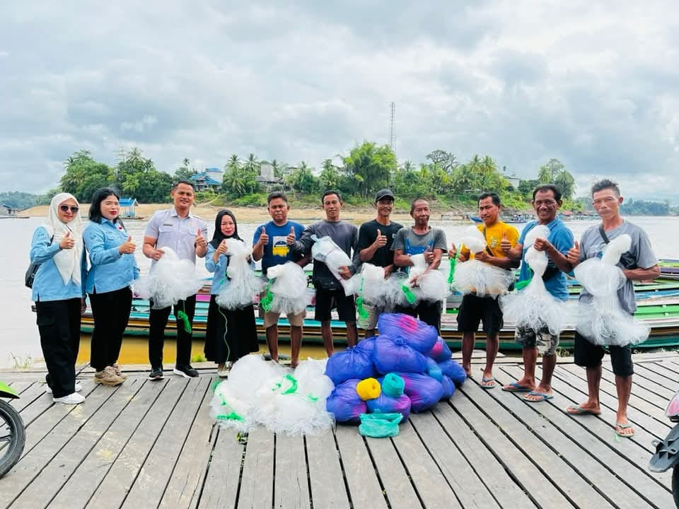 BANTUAN BAGI NELAYAN