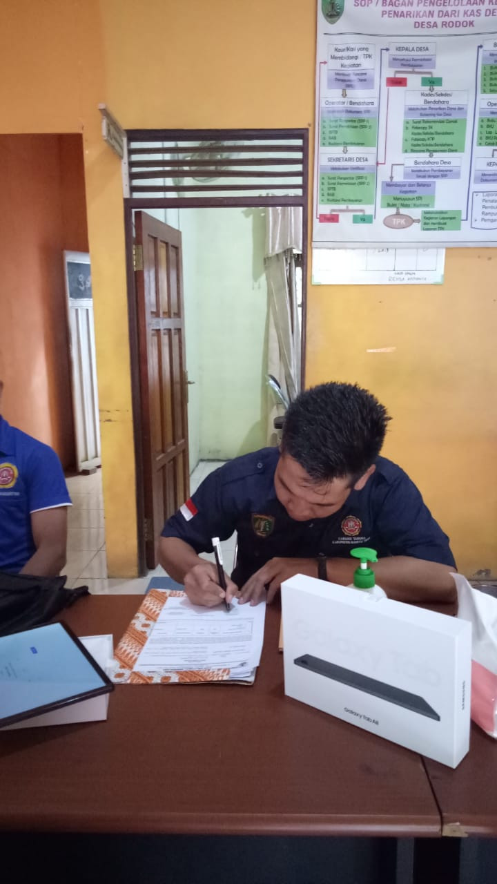 Serah Terima Barang KIT Siap Nikah Anti Stunting