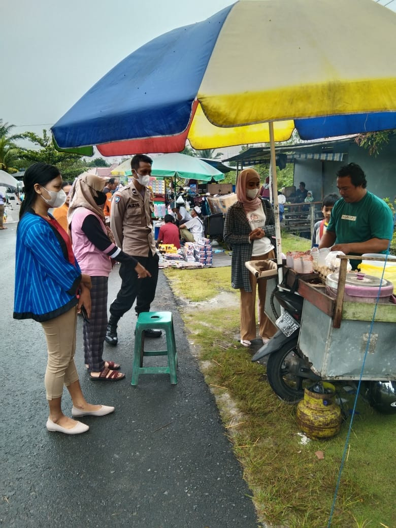 Penertiban Pasar Kamis Tradisonal di Kampung KB Marang