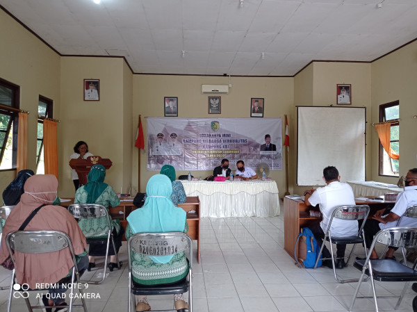 Lokakarya mini dan pertemuan forum musyawarah kampung KB tingkat kecamatan sebangau tahun 2020