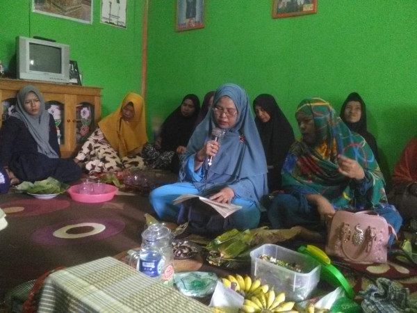 Kegiatan Yasinan Mingguan Al Misbah Ibu-Ibu Desa Damsari 