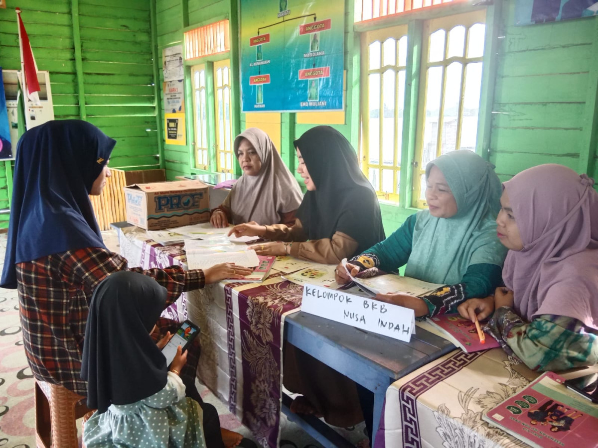 Kegiatan pertemuan Poktan BKB dalam pemantauan KKA anggota BKB Nusa Indah desa jambu