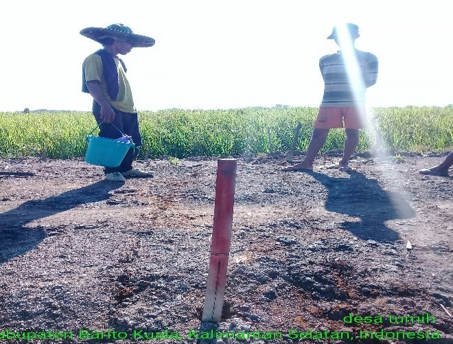 Pembuatan  Saluran Pengairan Pertanian dan PerkebunanMasyarakat Kampung KB Titi Wangi