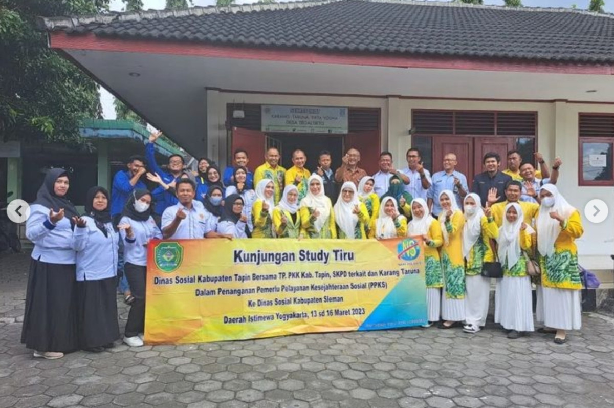 Kunjungan Study Tiru ke Ke Dinas Sosial dan Karang Taruna di Kabupaten Sleman Provinsi Daerah Istimewa Yogyakarta.