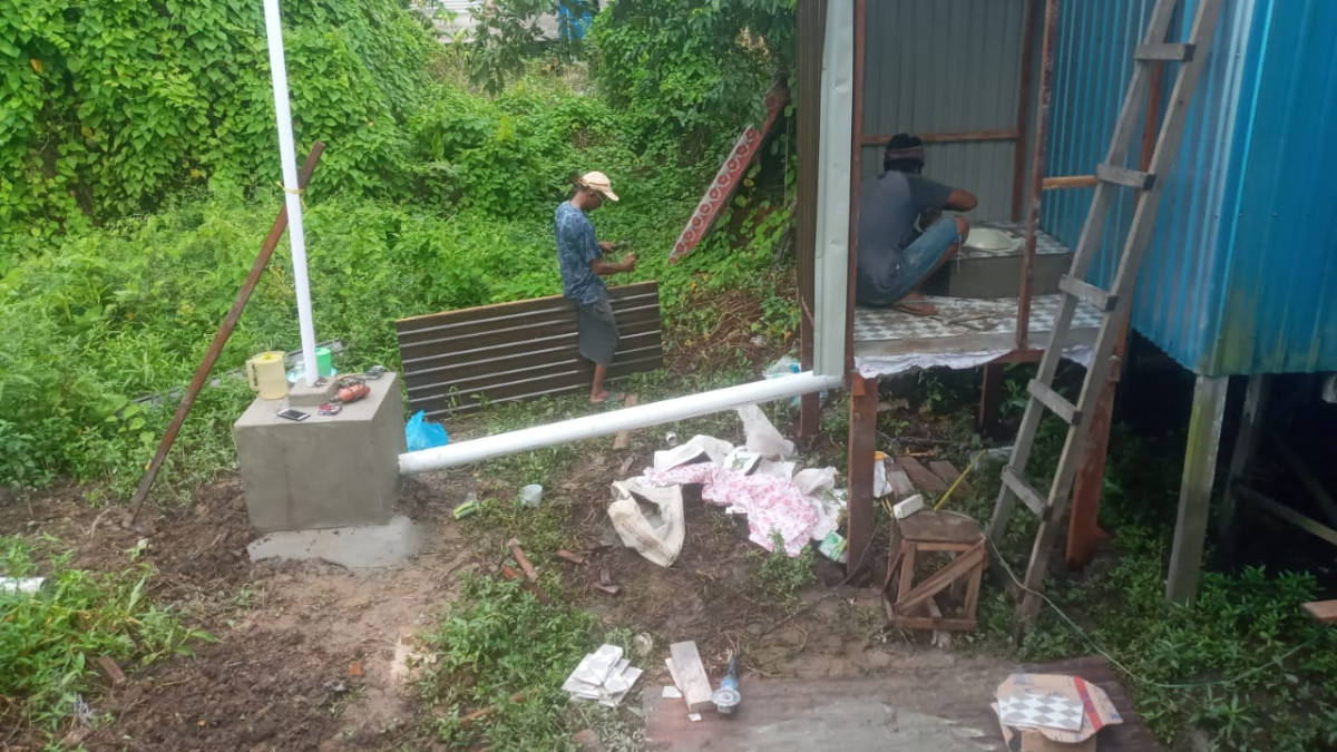 Pembangunan WC Masyarakat Desa Pakan Dalam