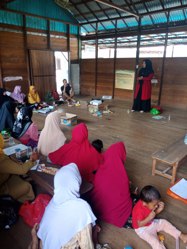 Pembinaan kader kelompok BKR di kampung kb desa kayakah